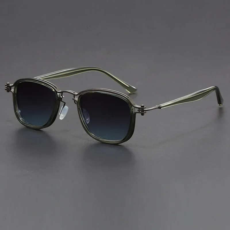 

Metal Square Retro Sunglasses INS Trendy Classic Outdoor Travel Sunscreen Mirrors Street Photography Decorative Mirrors UV400