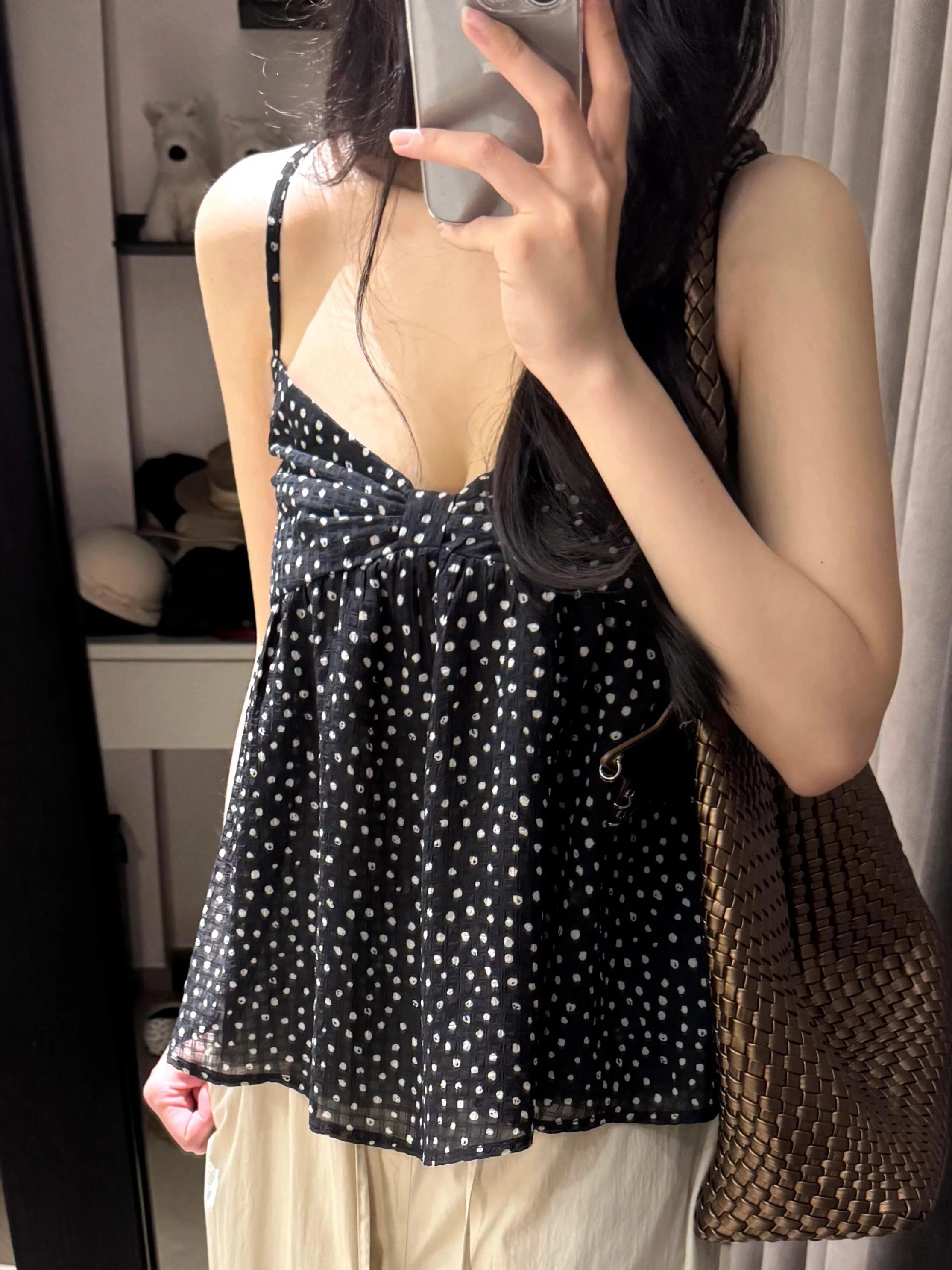 Summer 2026 Fashionable Beach Vacation Outfit Women's Casual Checkered Vest Top Korean Style V-neck Short Length Outerwear