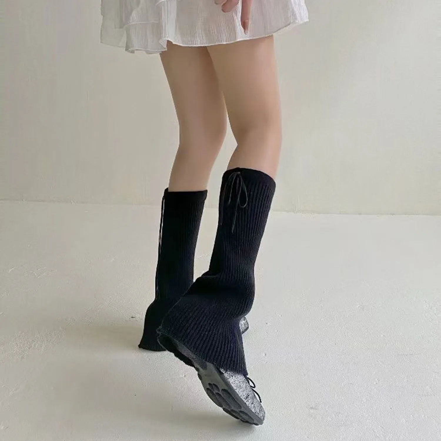 2025 New Hot-selling Autumn and Winter Solid Color Socks Niche Straps Design Sense  Leg Covers Simple and Fashionable