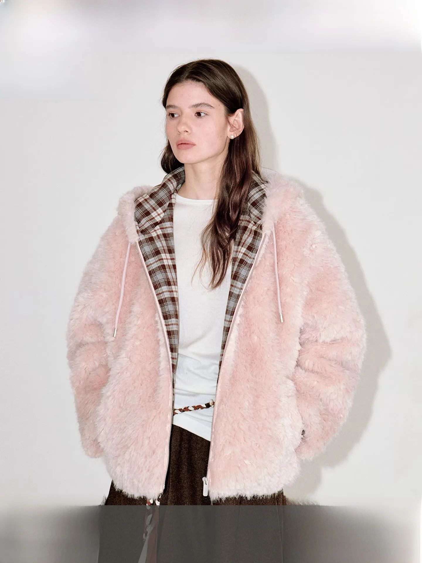 

Low Saturation Pastel Pink Plaid Spliced Hooded Fur Coat Women's Loose Fit Winter Outerwear Casual Youth Sle Zipper Closure