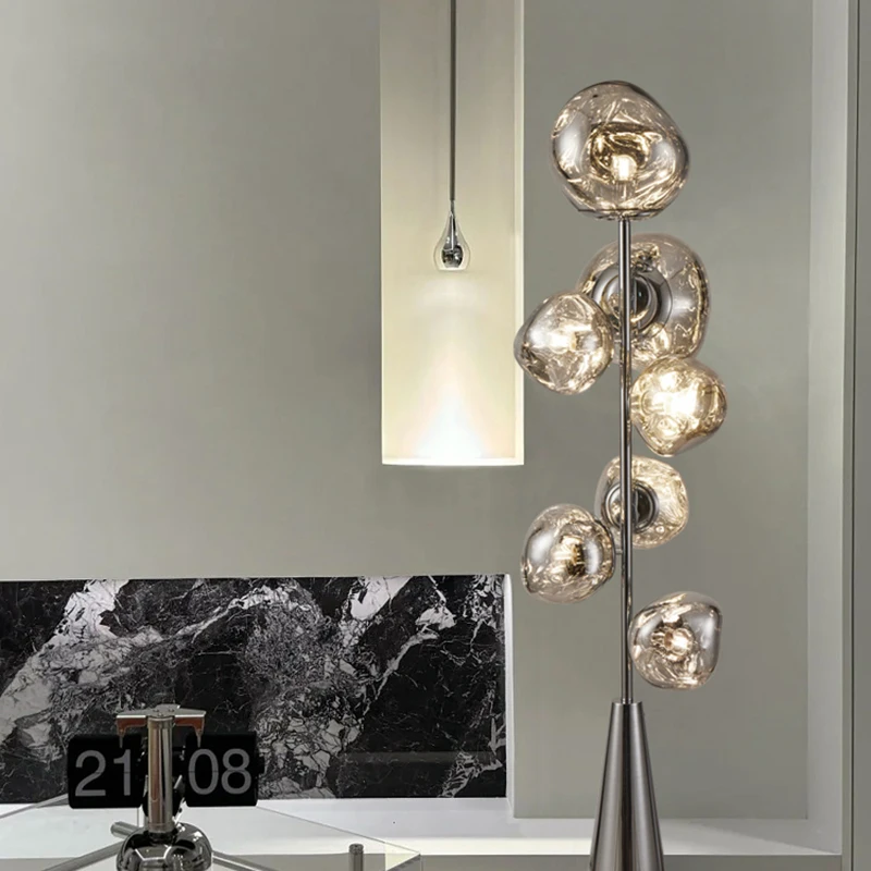 Modern minimalist LED floor lamp, living room, bedroom, study, Nordic Ins style creative remote control dimming vertical lamp, i