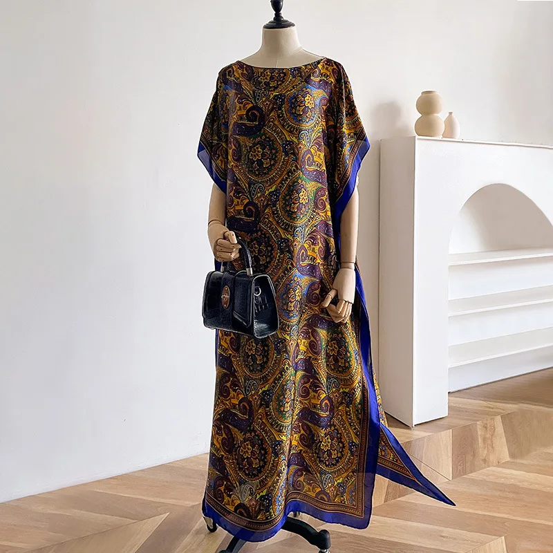 

Summer New Loose Long Dress Simple Long Beautiful Brocade Sunscreen Temperament Silk Scarf Beach Vacation Style Travel Shawl