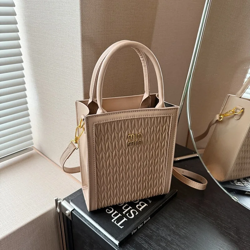 

‌2025 Quilted Crossbody Bag - Luxury Embroidered Shoulder Purse for Women, Trendy Versatile Evening Handbag