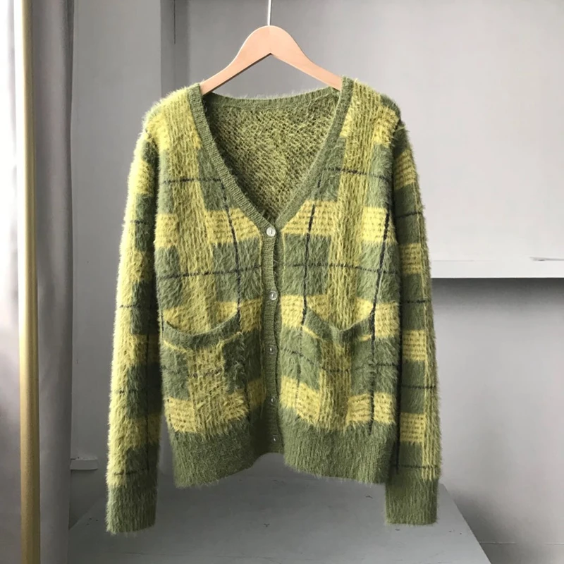 Harajuku Lazy Style Ladies V-Neck Button Fuzzy Plaid Cardigan Vintage Mohair Sweater Women Knitted Cardigans Fluffy Knitwear Top