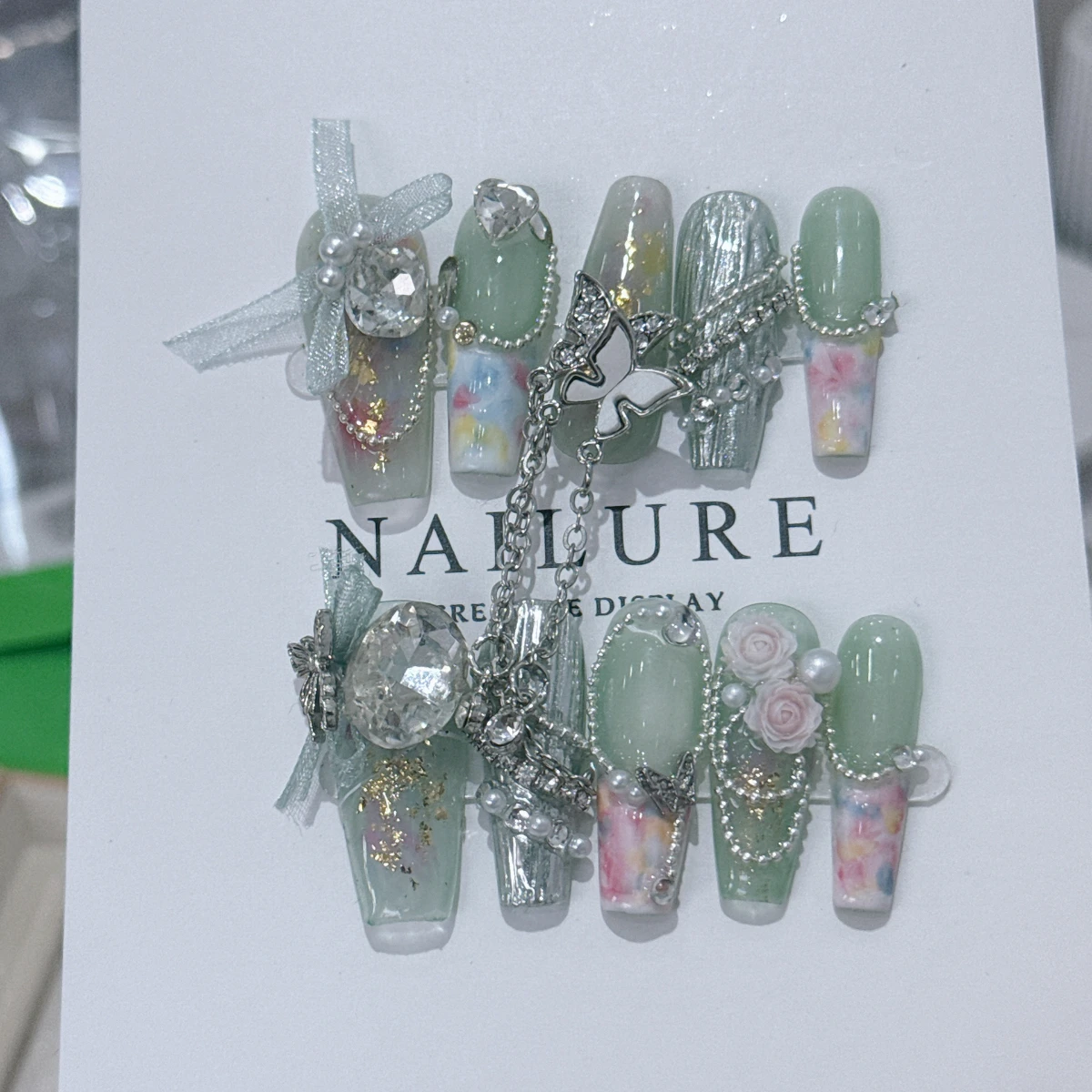 Spring Sun And Flowers Realistic Camellia Fake Made Nail Rhinestone Embellishment False Nail Art Wear Nail Can Be Use Repeatedly