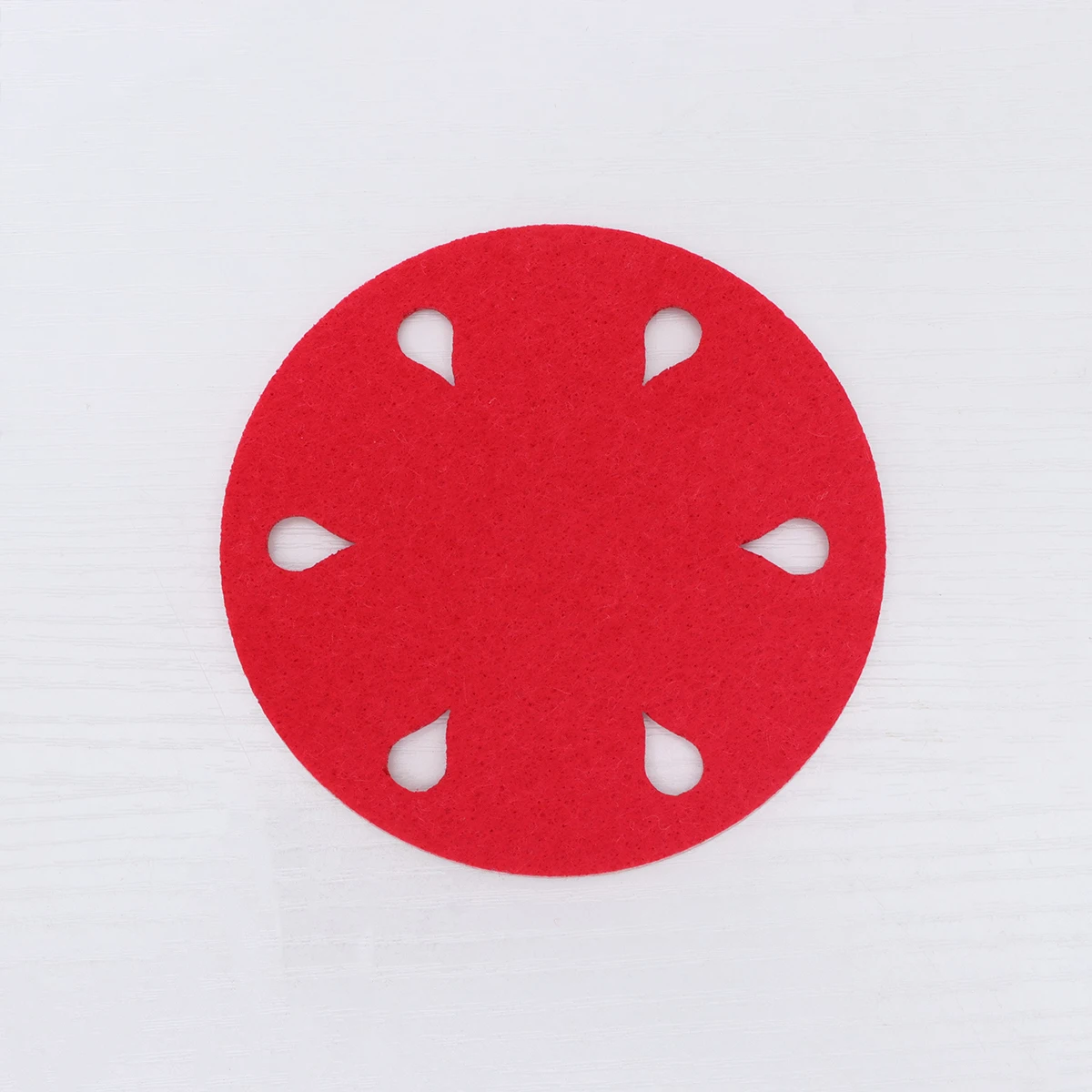 

4pcs Snowflake Shaped Cup Mats Felt Non-Slip Heat Resistant Round Coasters Cup Pads For Cups Tea Coffee 12Cm Red Home Decoration