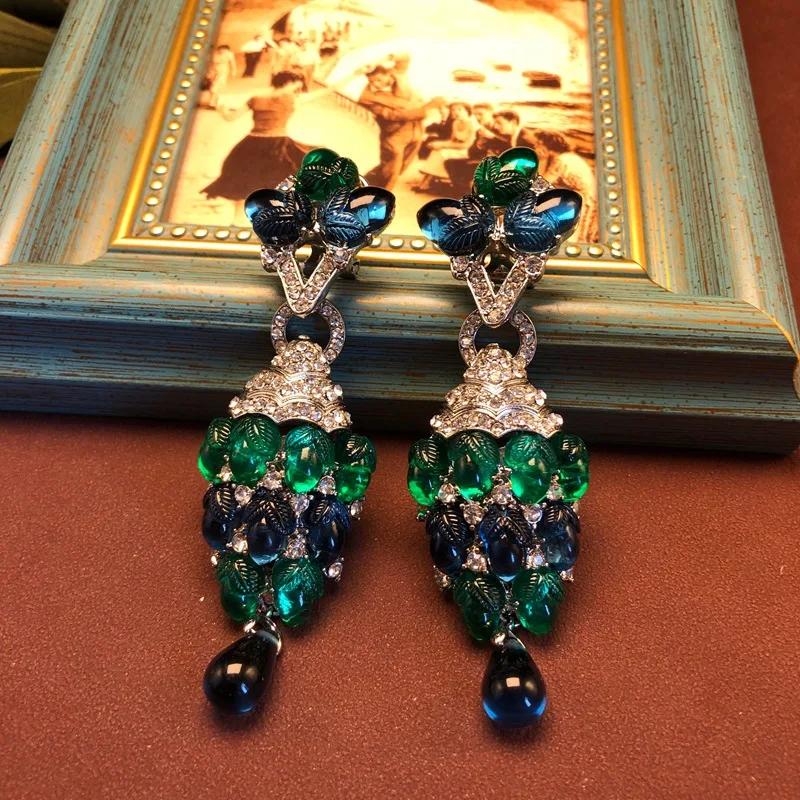 Crystal Leaf Earrings for Women Palace Style Dinner Party Elegant Jewelry Fashion Vintage Exquisite Pendientes Mujer