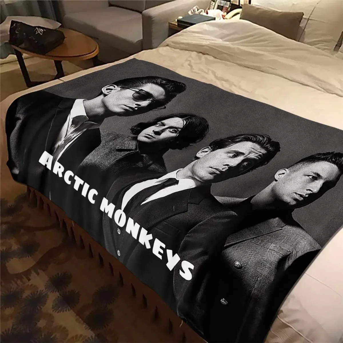 Alex Turner Arctic Monkeys Rock Band Fashion Blanket Winter Flannel Soft Warm Throw Blanket Bed Sofa Blanket Picnic Blanket