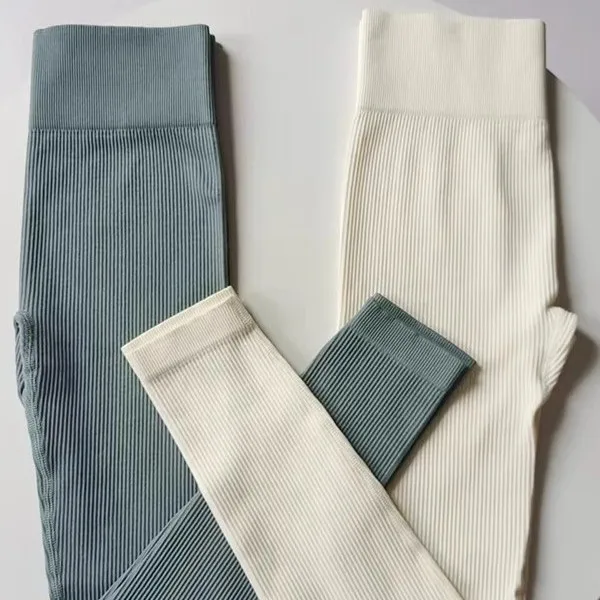 اليوغا دنة سلس عالية المرونة تنفس ملابس خارجية الرياضة قاعدة اللياقة البدنية تسعة قطع السراويل للنساء