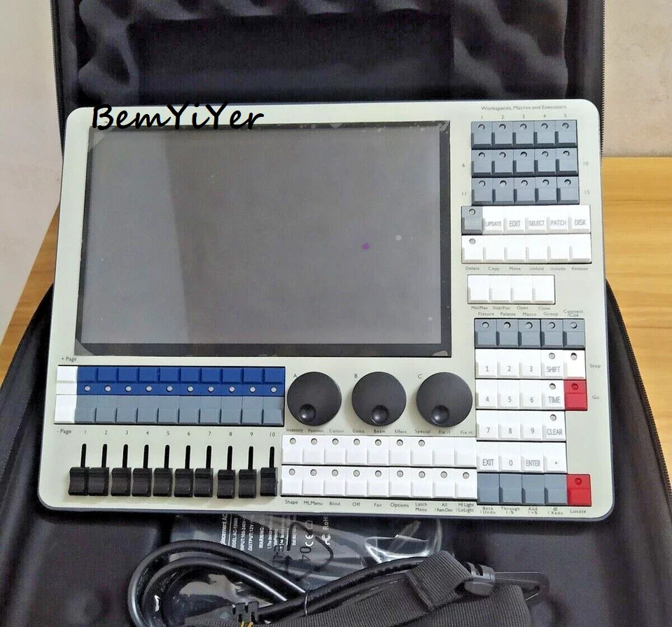 

Мини-кварцевый контроллер освещения V18, система DMX, консоль, аккумулятор, дорожная сумка, контроллер освещения сцены для DJ-вечеринок, сценическое освещение