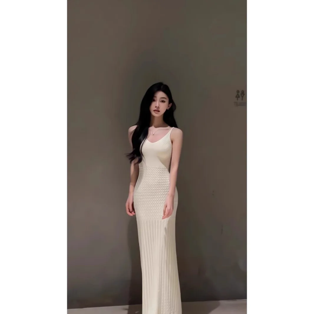 High Quality Hot Selling Wholesale White Gentle Temperament Knitted Long Camisole Dress Fashionable Slim Fit Base Bag Hip Skirt