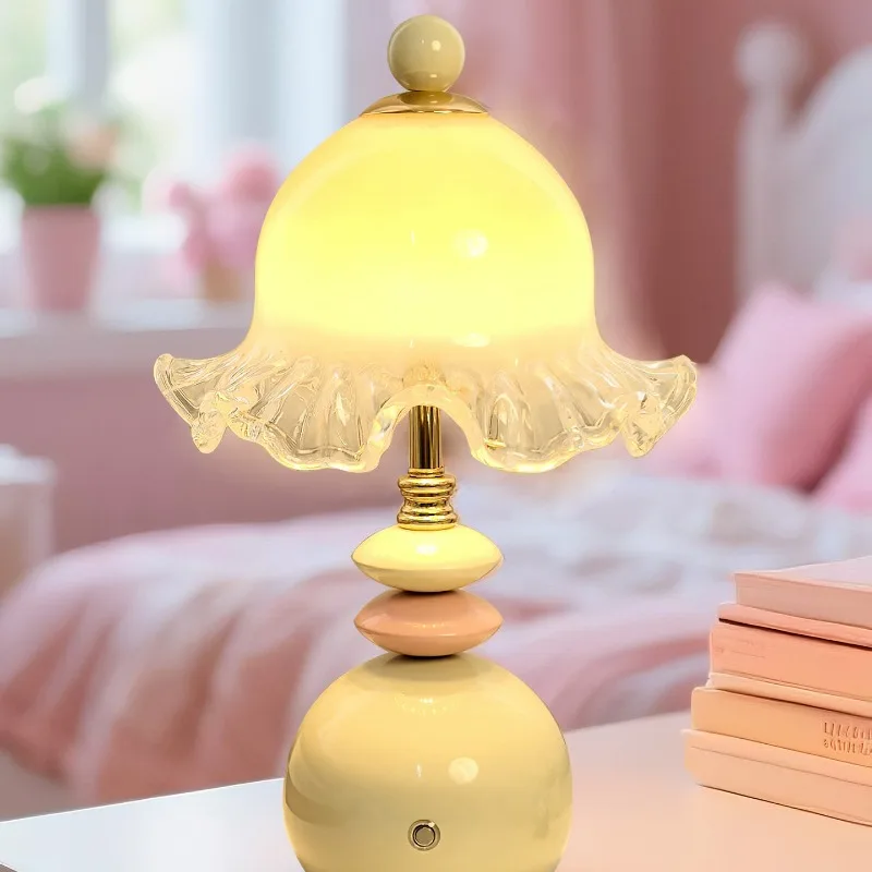 French Cream Wind Lotus Leaf Mushroom Table Lamp Bedroom Bedlight Girl Student Warm Desktop Decoration Nightlight