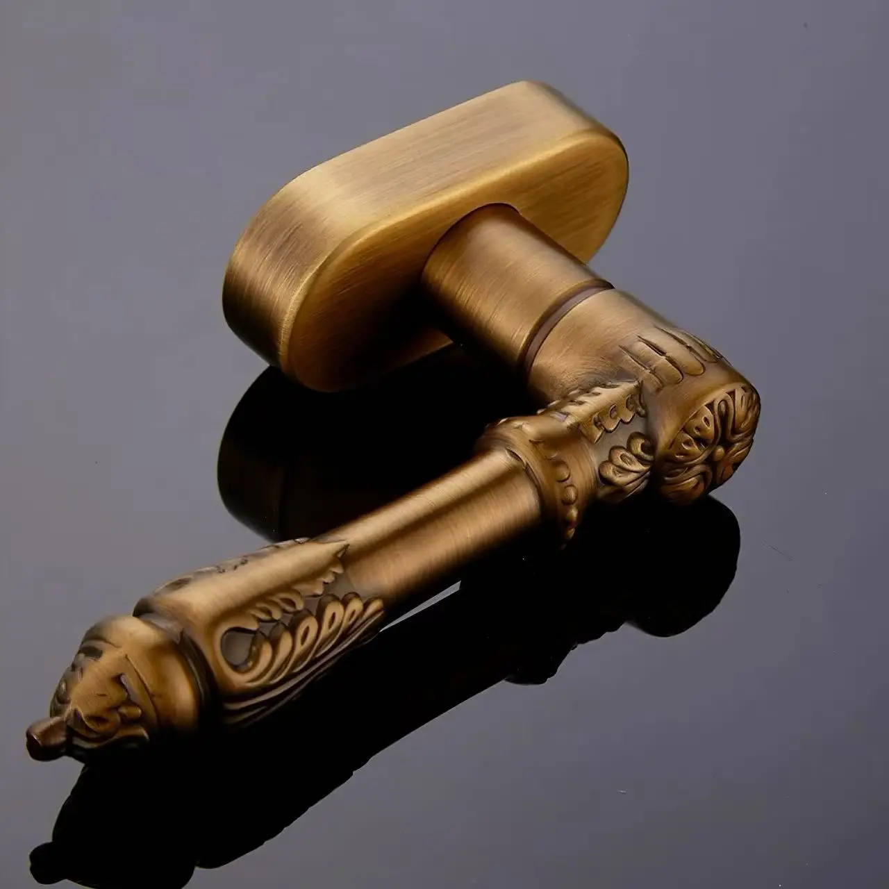 مقبض نافذة نحاسي / مشغل للنوافذ المصنوعة من سبائك الألومنيوم ذات الكسر الحراري، والفتح الداخلي والخارجي