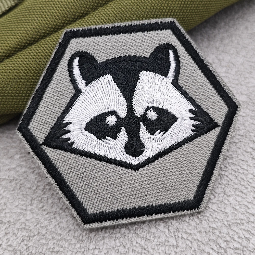 Hexagon Raccoon Head Embroidered Morale Patch Hook Loop Tactical Badge Animal Patch for Backpack Hat Jacket Vest Outdoor Gear