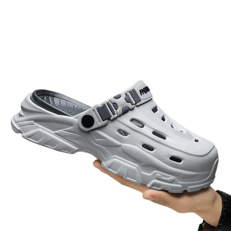 

2026 Summer Beach Clogs For Men Outdoor Sandals EVA Slippers New Design Slides Men Casual Shoes Male Beach Water Garden Sandals