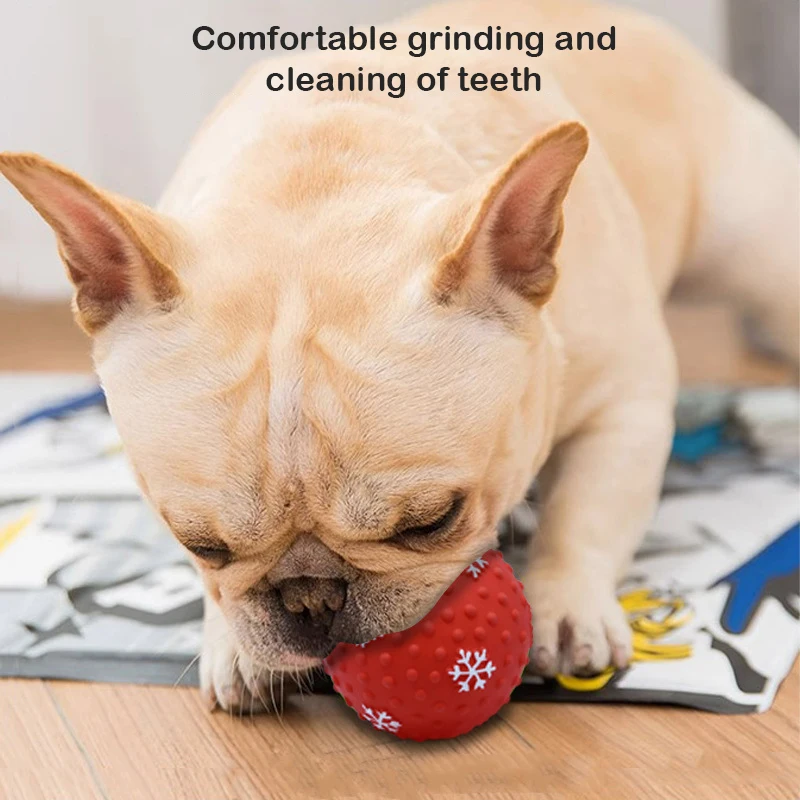คริสต์มาสของเล่นสุนัข Squeaky Chewing Balls รูปแบบเกล็ดหิมะ Xmas Stab Ball ทําความสะอาดฟันของเล่นสัตว์เลี้ยง High Bounce Balls