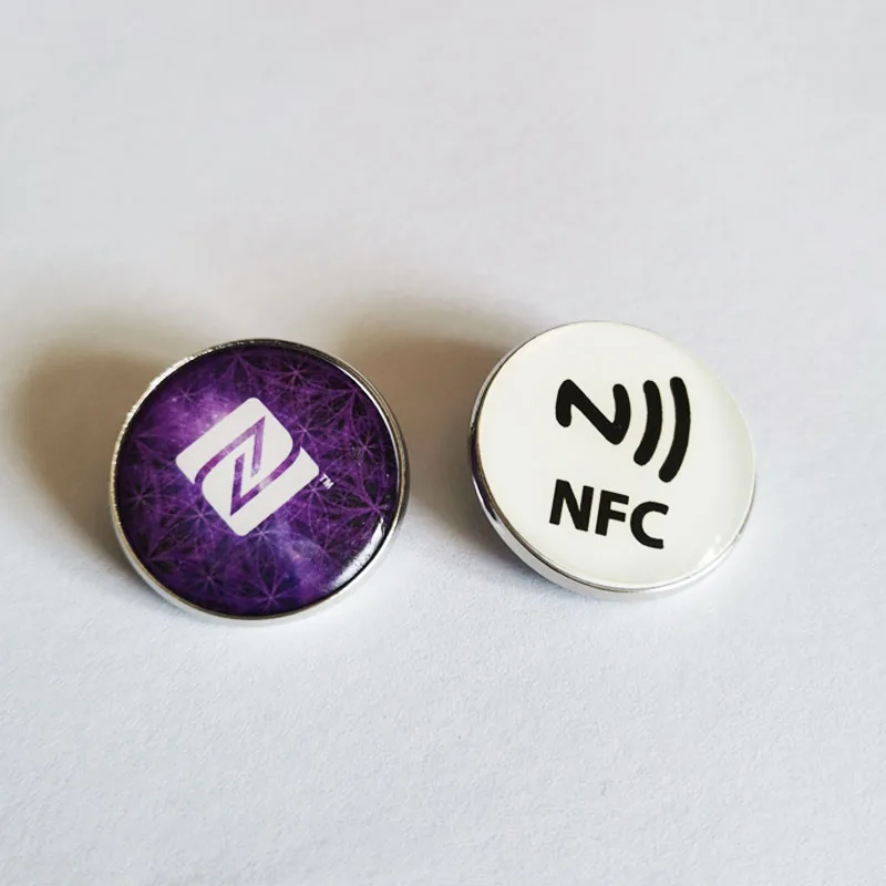 Customized Printing Custom Logo Smart Pins NFC RFID Epoxy Scannable Lapel Pins