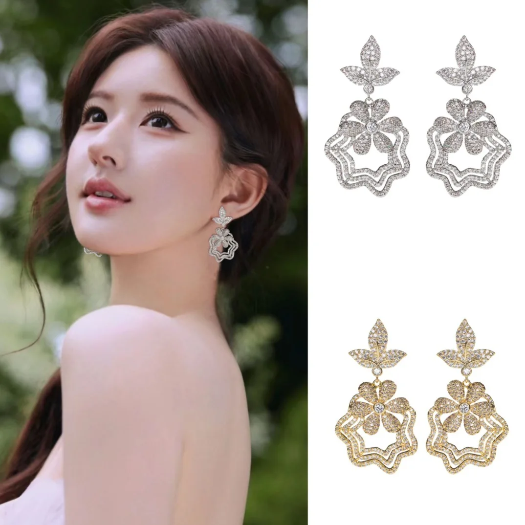 Bilincolor  Three-dimensional  Flower Earrings for Women