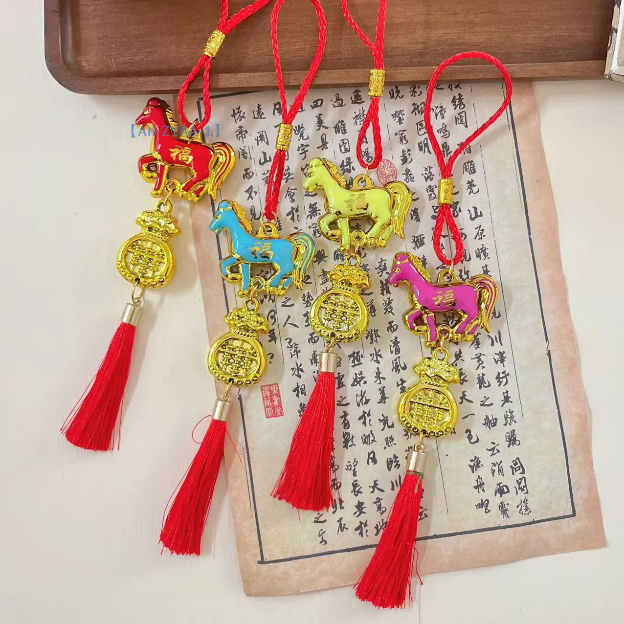 【ZYAA-1】1 قطعة 2026 سنة الحصان الجدار الشنق زخرفة السنة الجديدة محظوظ قلادة اكسسوارات الديكور هدايا مهرجان الربيع