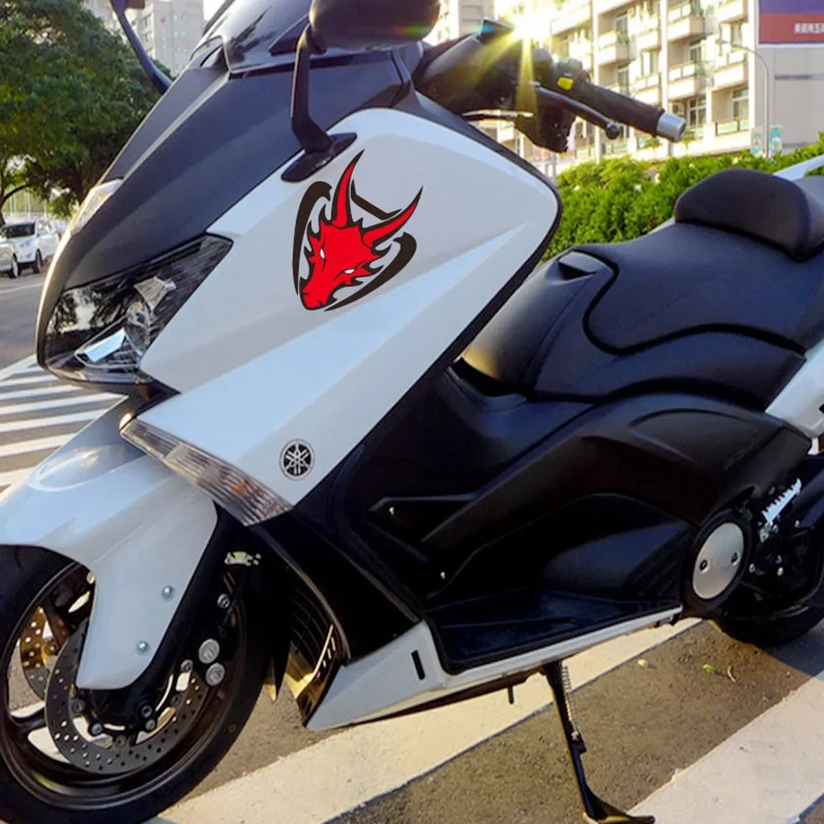JDM Red Dragon Head Reflective Motorcycle Fuel Tank Windshield  Car Decoration Stickers for Window Door Auto Body helmet Decals view 4
