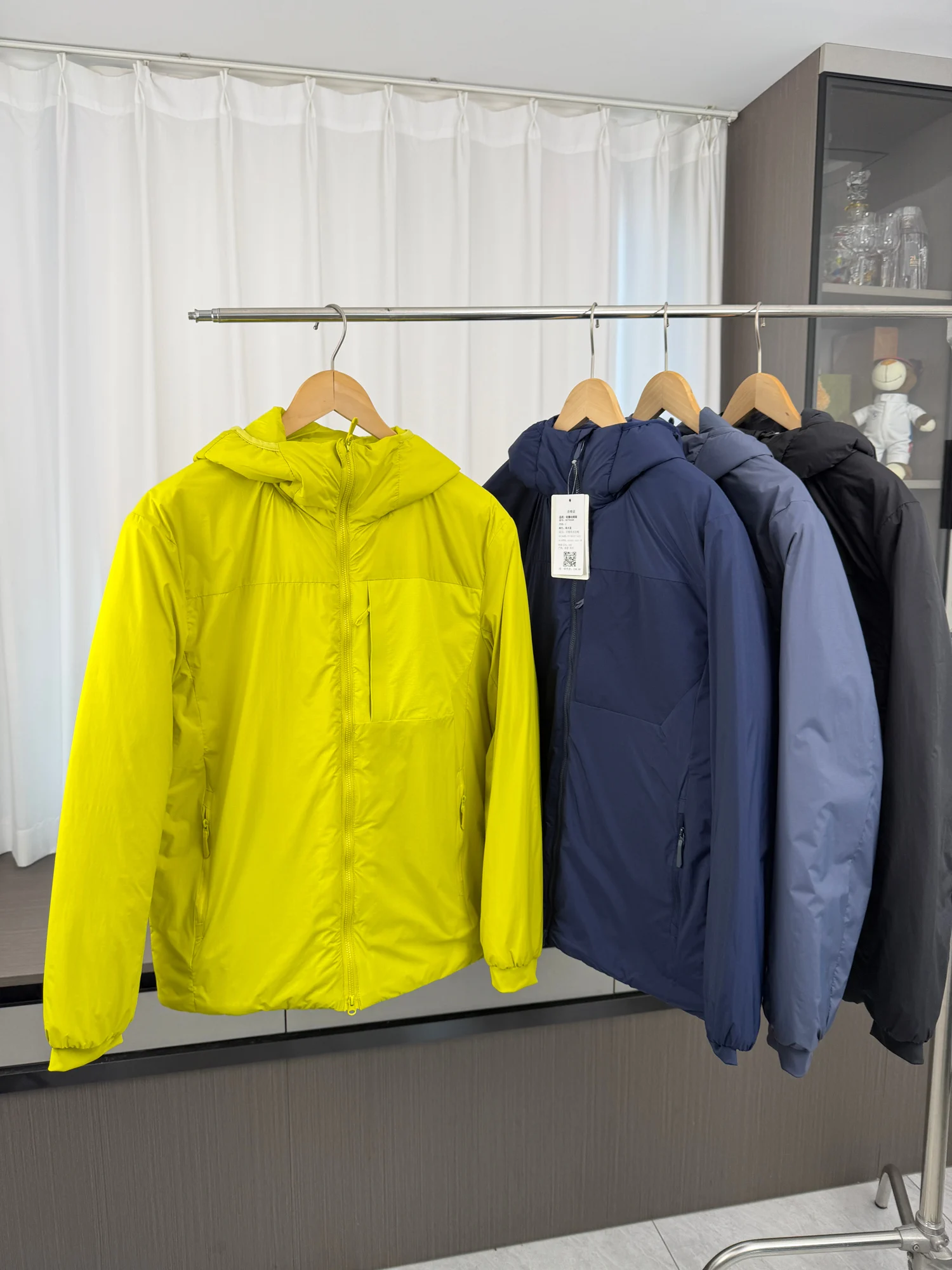 Lightweight Waterproof Outdoor Cotton Jacket for Men And Women Couple Style Warm Hooded Coat Fashionable Urban Style Long Sleeve
