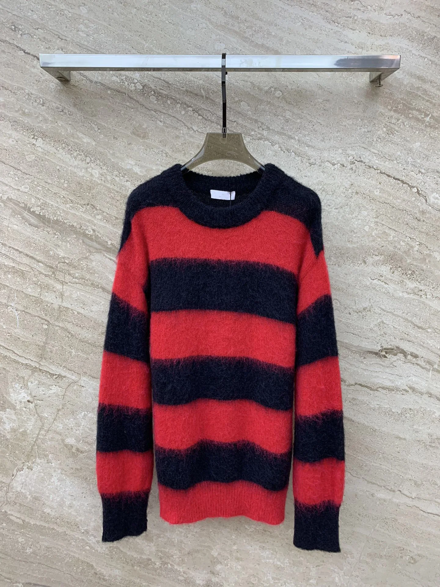 Women's Clothing    New red and black striped knitted sweater, fashionable and high-end, loose fit, classic and versatile