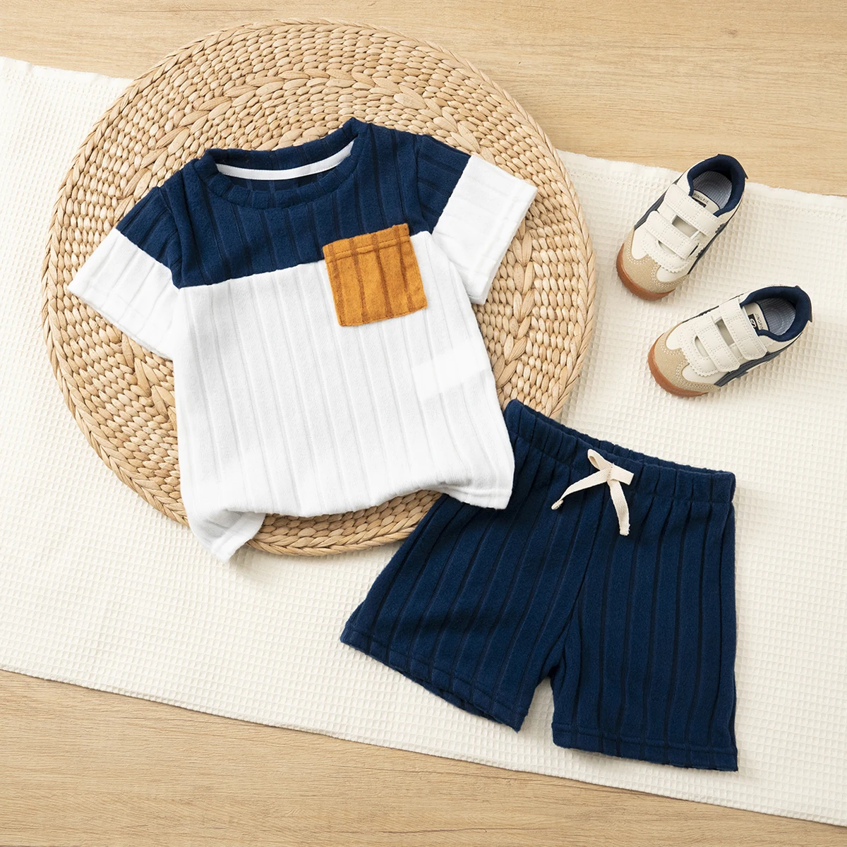 Boys' Summer Knitted Set, Contrast Color Short-Sleeved With Pocket and Shorts Clothes Sets, Children Comfort Soft 2-Piece Set