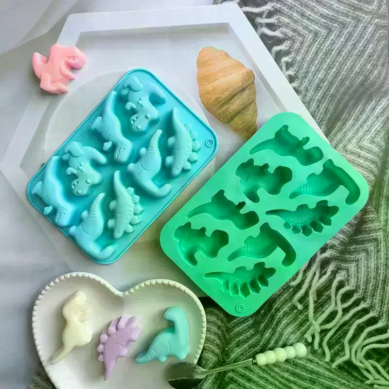 Food Grade Silicone Molds 8-Cavity Chocolate Hard Candy Ice Cubes Silicone Mold For DIY Chocolate,Candy,Jelly Dinosaur