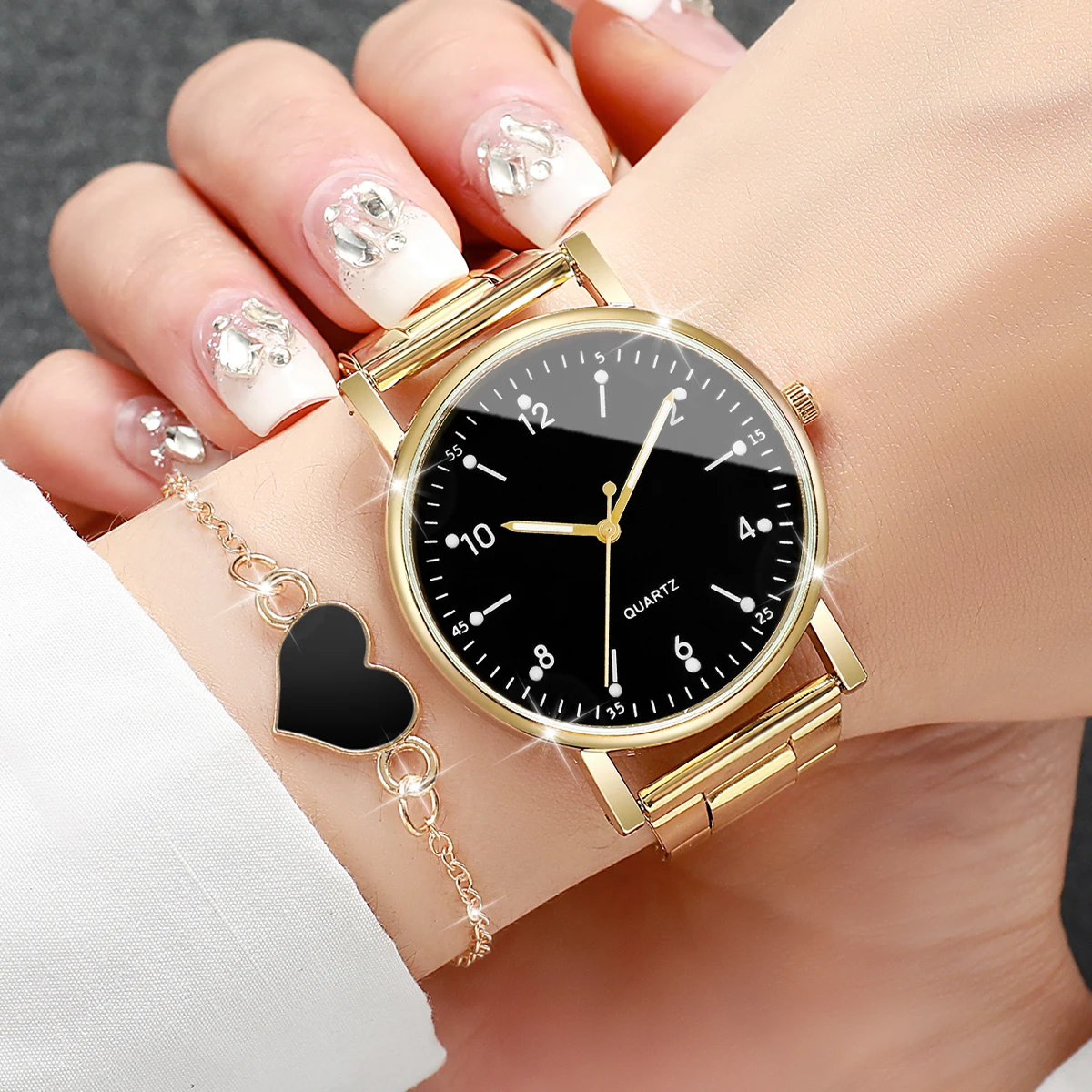2/4pcs fashion arabic dial women watches simple quaretz wristwatch with bracelets set reloj mujer(without box) 2/4pcs fashion arabic dial women watches simple quaretz wristwatch with bracelets set reloj mujer(without box)
