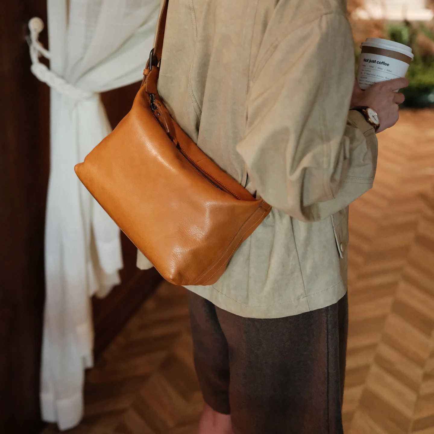 

PNDME simple luxury genuine leather ladies shoulder bag outdoor daily travel designer handmade cow leather women's crossbody bag