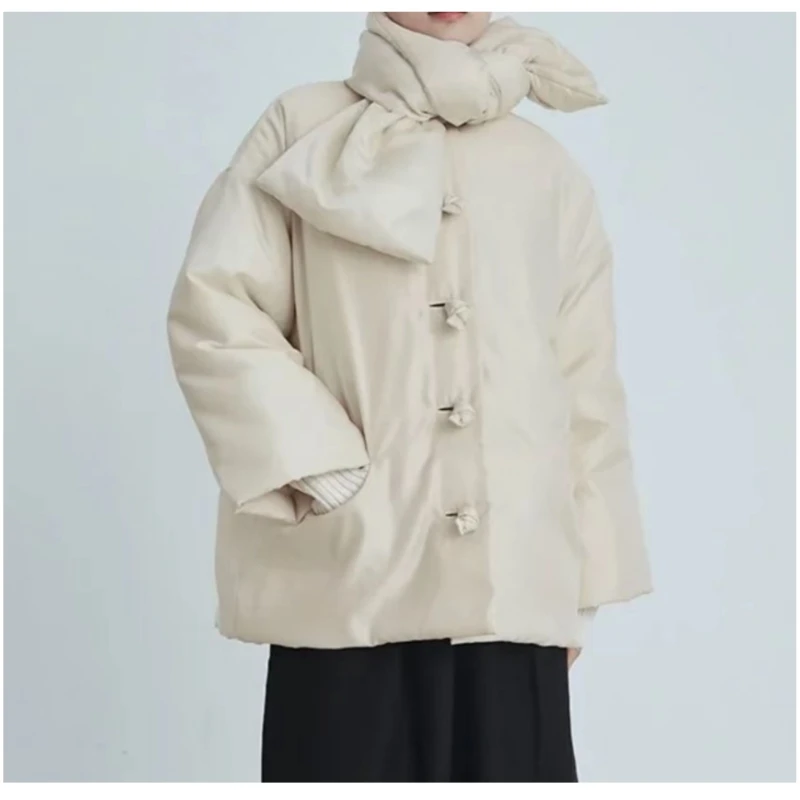 

Nordic niche autumn and winter new style glossy twisted buckle loose scarf collar clip cotton jacket