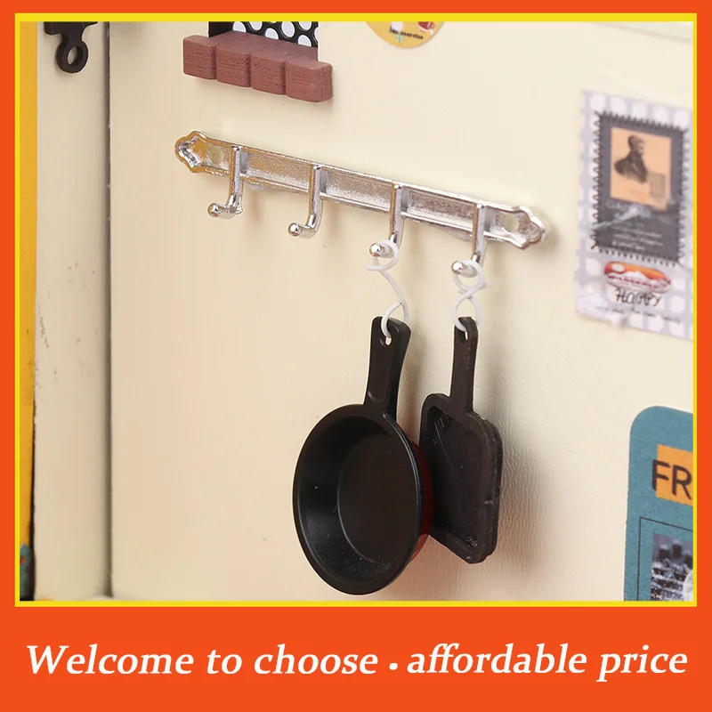 **1pc new 1/12Dollhouse Metal Clothes Racks Wall Hook Dollhouse Miniature Furniture Dolls House Accessories Pretend Play Toys