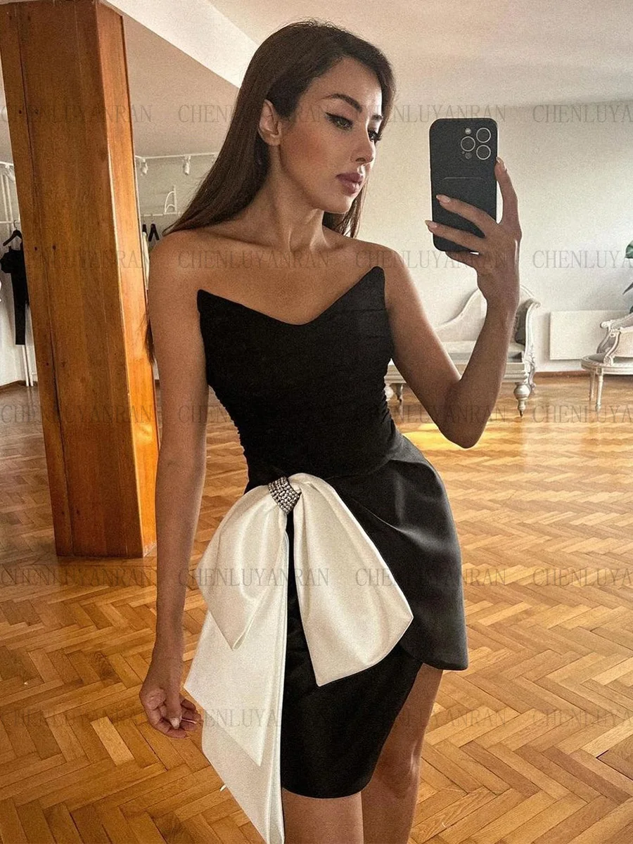 

Black Mini Formal Occasion Dresses 2023 V-Neck Sleeveless Short Party Dress Pleat Slit Sexy Sheath Evening Gowns فساتين حفلات