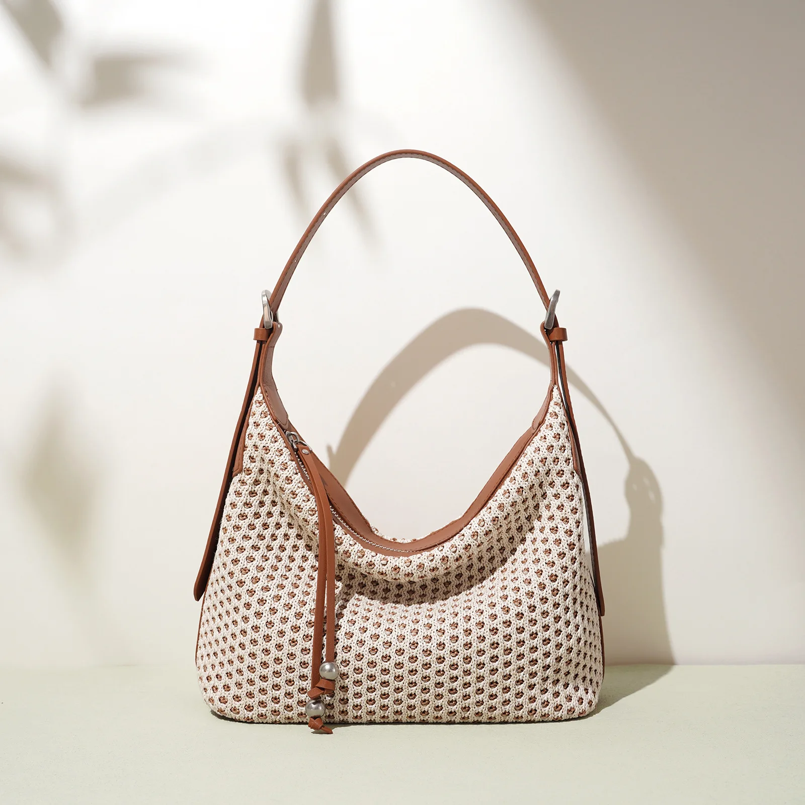 

2025 Woven Bag Retro Straw-woven Dumpling Versatile Large Capacity Single-shoulder Designer Luxury Bag