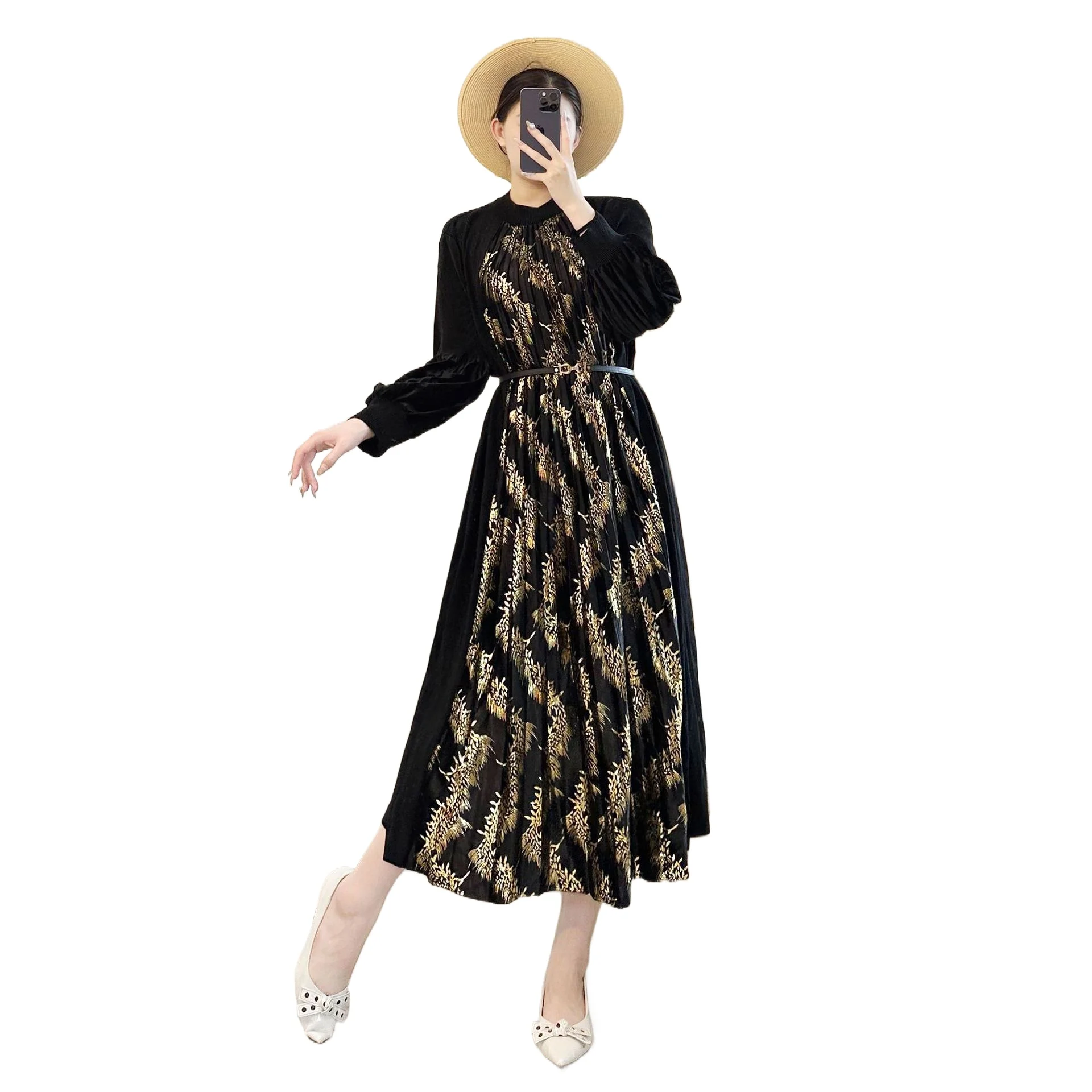 

Miyake Gold Foil Printing Pleated Women's Dress Elastic Loose Round Collar Three Quarter Sleeve Stringy Selvedge Dresses DB4637