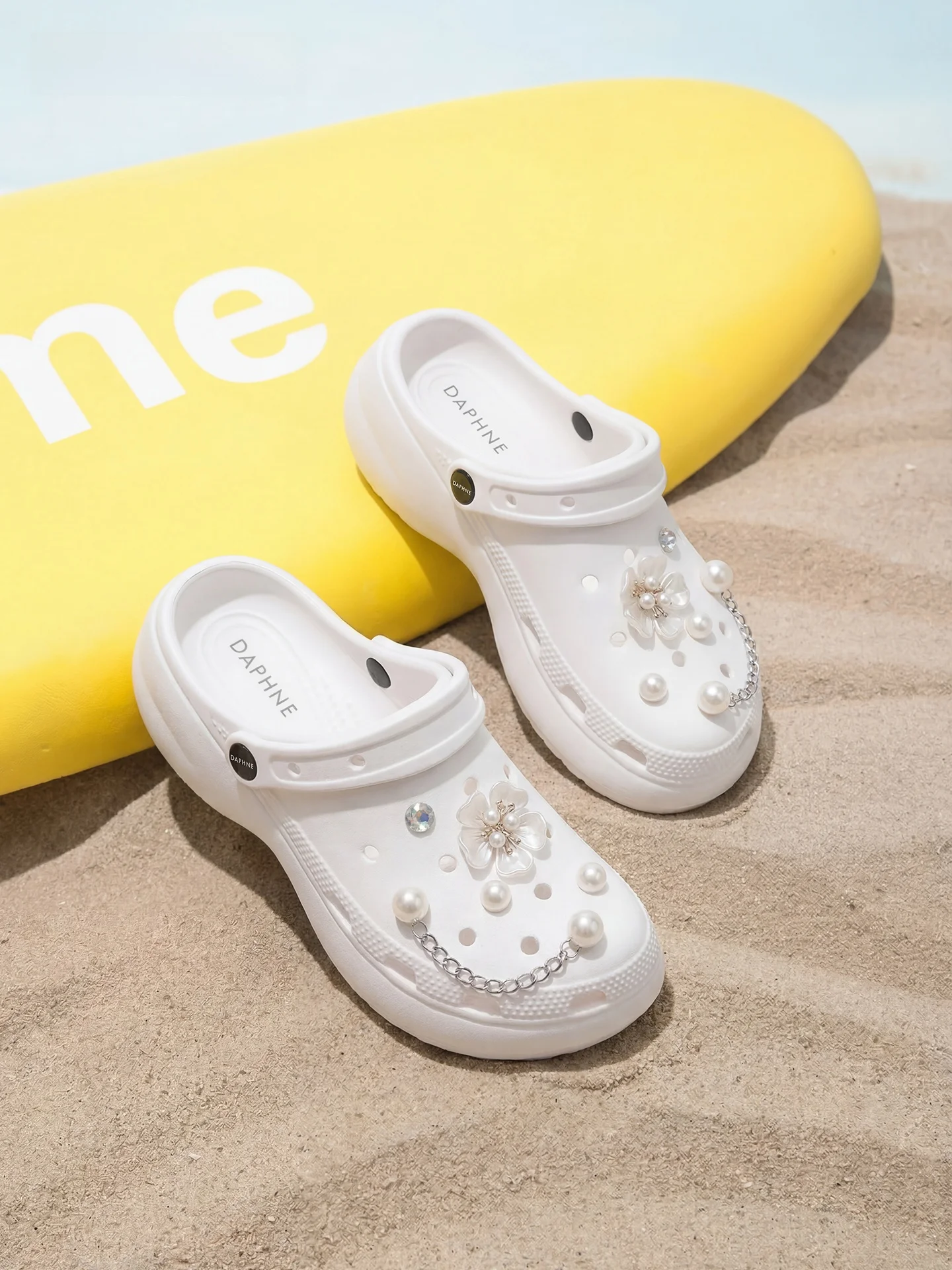 daphne-women's-thick-heel-sandals-2026-new-summer-white-heightening-slippers-outdoor-soft-bottom-comfortable-half-slippers