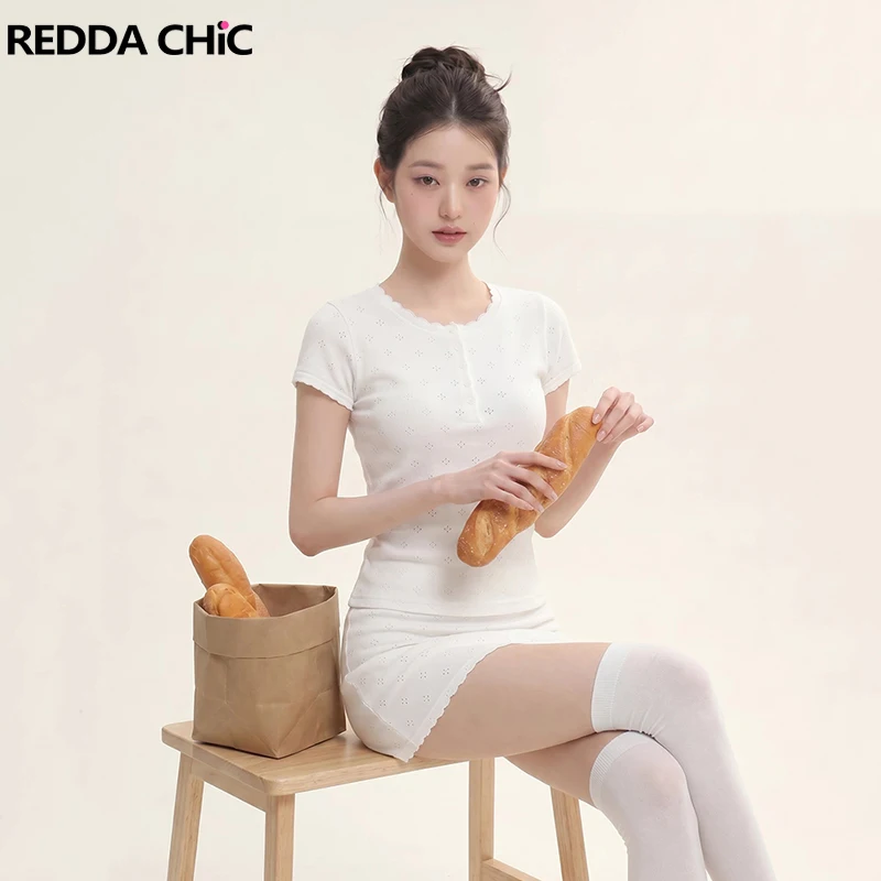 REDDACHiC Conjunto Moderno de Falda y Camiseta para Bebé, Camiseta Henley Minimalista con Cuello en V Profundo, Minifalda Ajustada de Cintura Baja, Ropa de Verano para Descansar