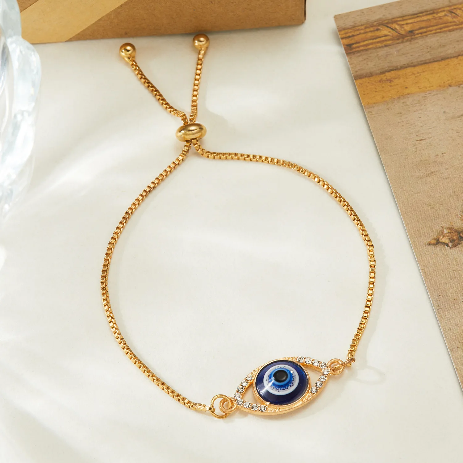 Pull the Evil Demon Eye Bracelet Hollow Eye Diamond Bracelet