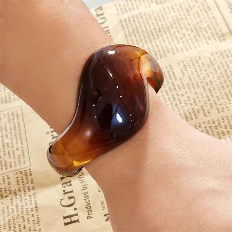 

Fashion Leopard Coffee Resin Acrylic Cuff Bangles for Women Punk Irregular Geometric Thick Chunky Bracelets Party Jewelry Gifts