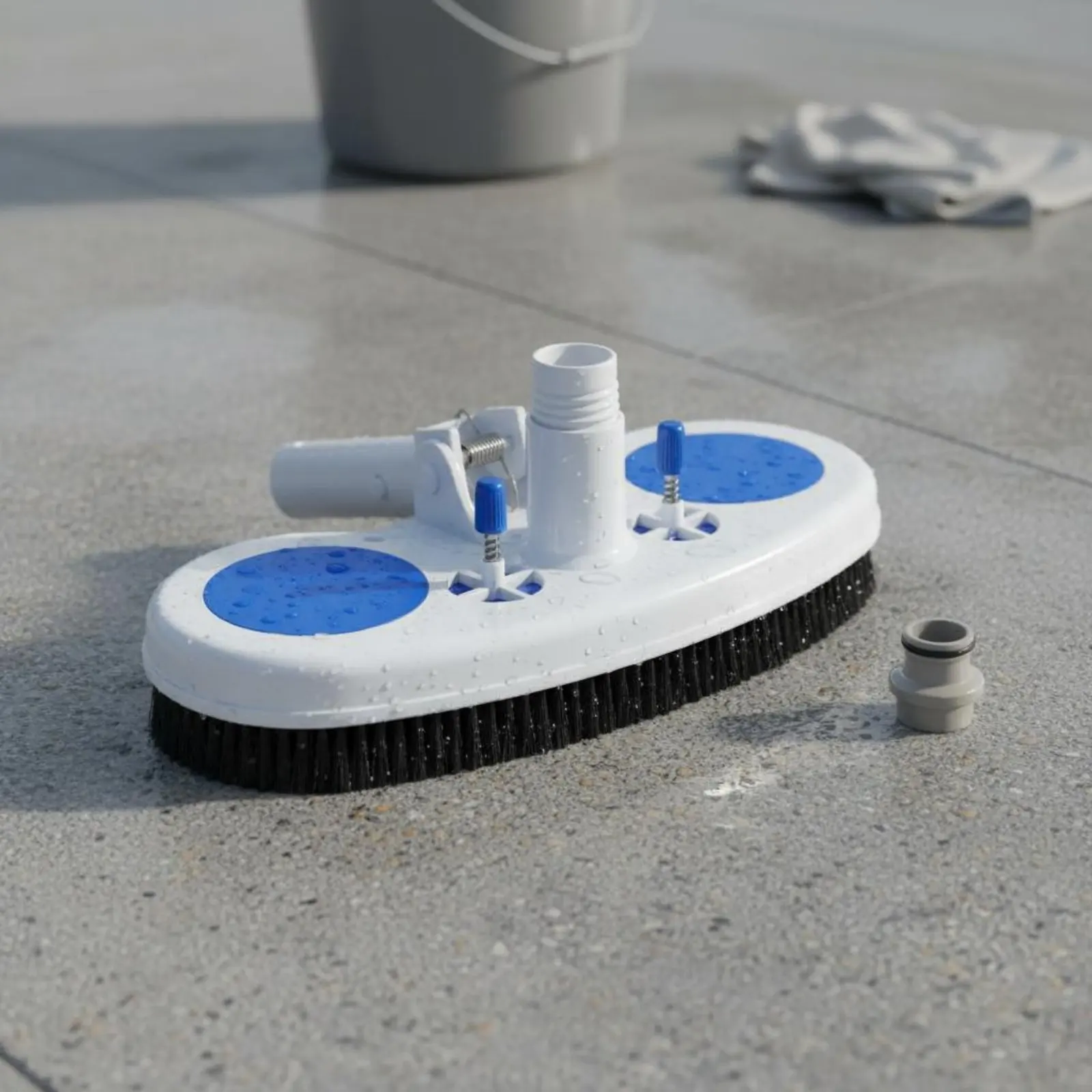 Oval Vacuum Head Easy to Clean Pool Vacuum Head with Bristles Corrosion Resistant