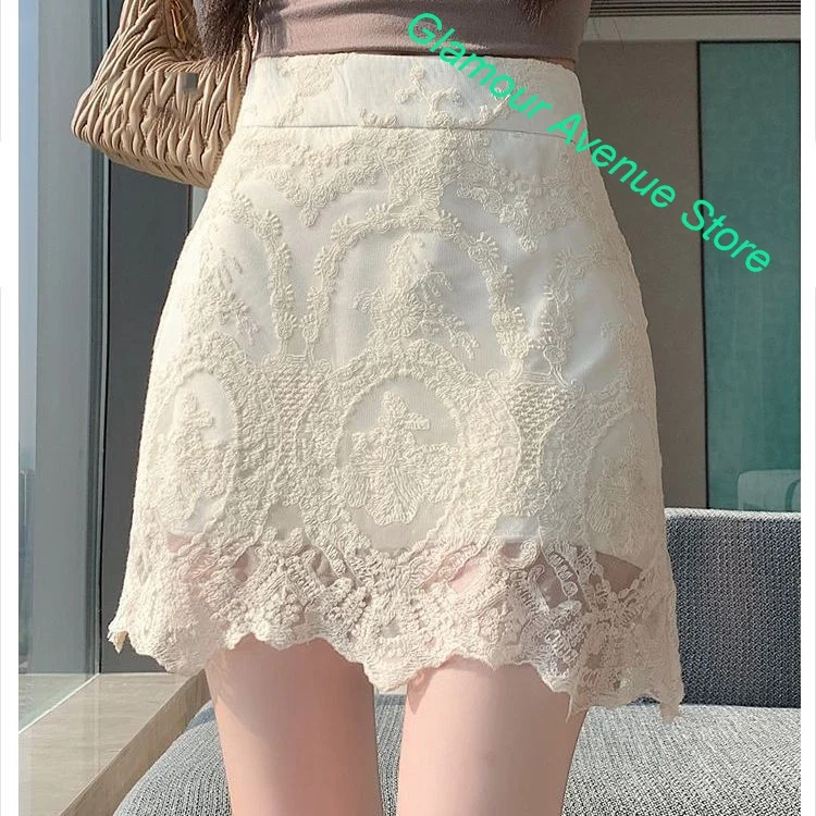 Korean retro lace hip skirt female summer and autumn new temperament high waist embroidery solid color casual A-word skirt