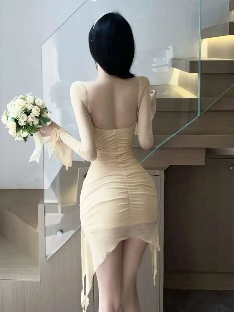WOMENGAGA Fee Kleid Sexy Spicy Girl Aushöhlen Low Cut Einfarbig Elastische Langarm Kurze Enge Kleid Elegante Korea M8OM