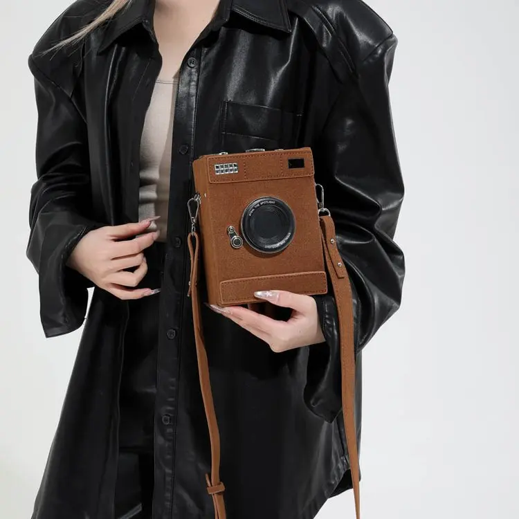 

2026 AW Women's Vintage Quilted Crossbody Bag, Retro Soft Leather Multi-way Shoulder Purse, Large Capacity Tote for Work Commute