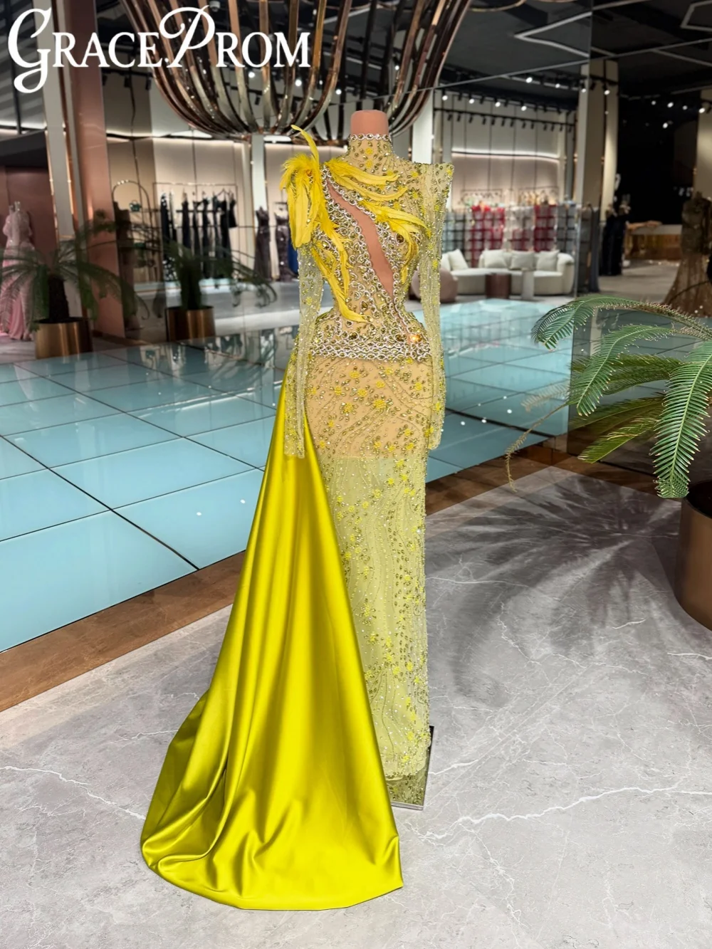 

Golden Crystal Feathers Evening Dress Detachable Train Luxurious Wedding Party Gown Customized High Collar Prom Dresses