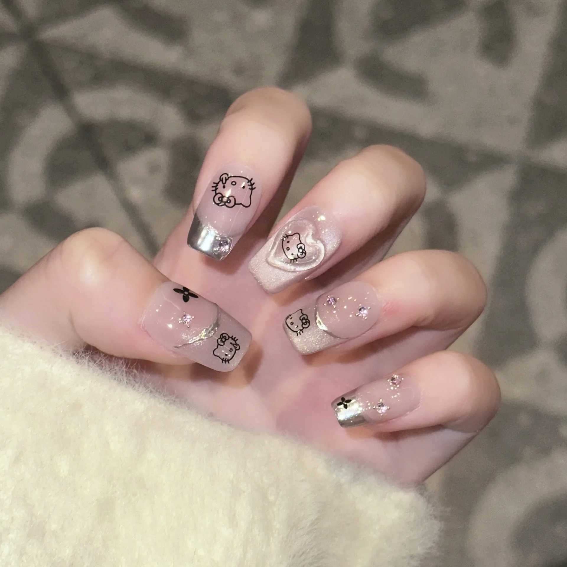 

10PCS. Hand Drawn Sweet KT Cat Purple Cat Eyes French Broken Diamonds Removable Charming Fake Nails
