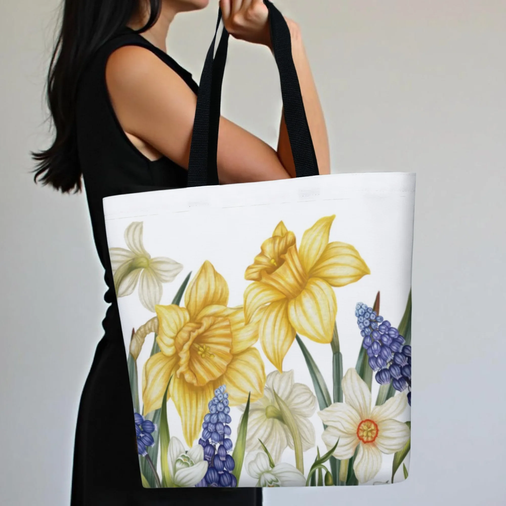 النرجس البري والعنب صفير Aficionado حقيبة تسوق قماشية للنساء الأزهار موضوع قابلة لإعادة الاستخدام حقيبة تسوق مثالية لمحبي فن الحديقة