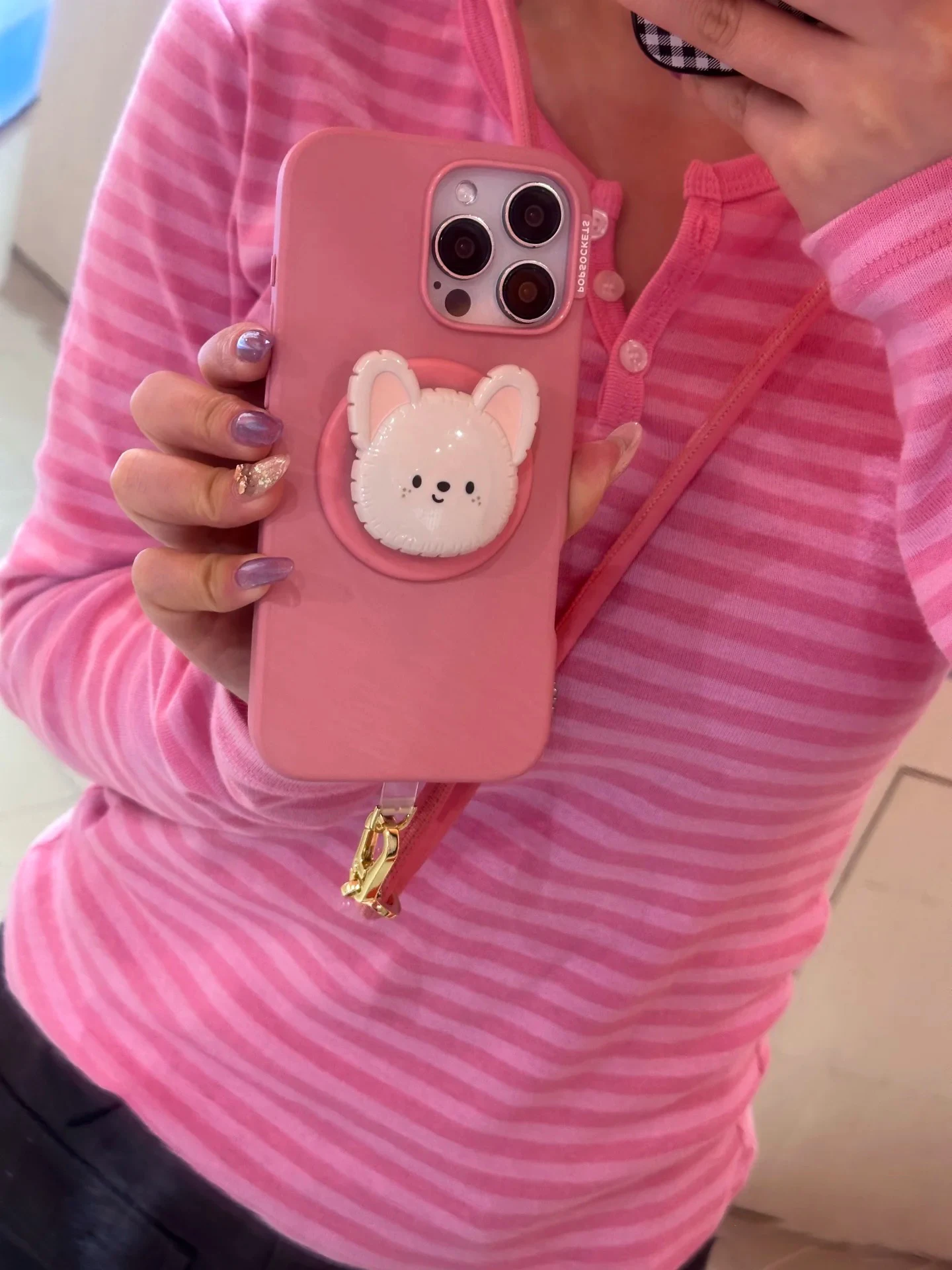 

Розовая полосатая футболка с тремя пуговицами, женские хлопковые тонкие футболки с круглым вырезом и длинными рукавами, осенние милые повседневные простые базовые футболки