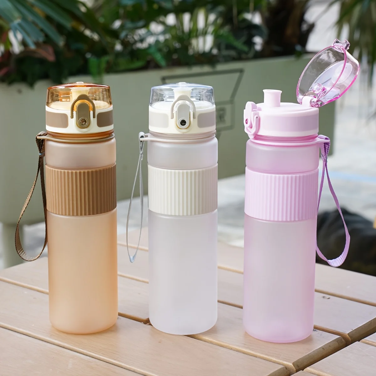 Plastic Water Bottle 500ml Leakproof Flip Top Sport Bottle with Lanyard, Portable for Gym, Travel, Outdoor, School,5 Colors Avai