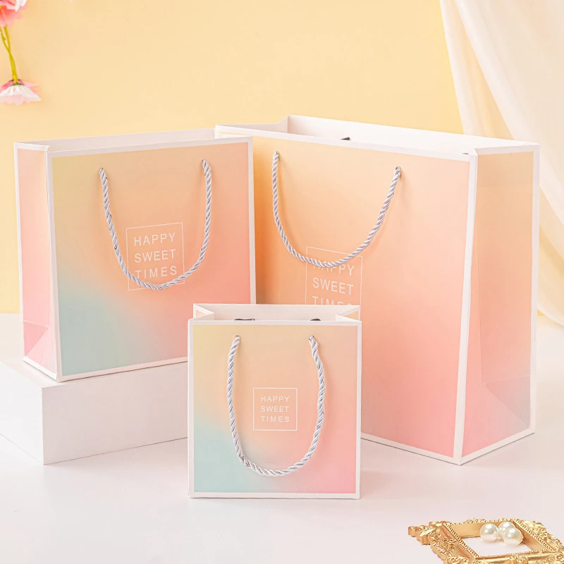 

10PC ins Paperboard Gift Bag Premium Packaging Card Paper Souvenir Bags For Small Business Wedding Child Birthday Gift Box Party