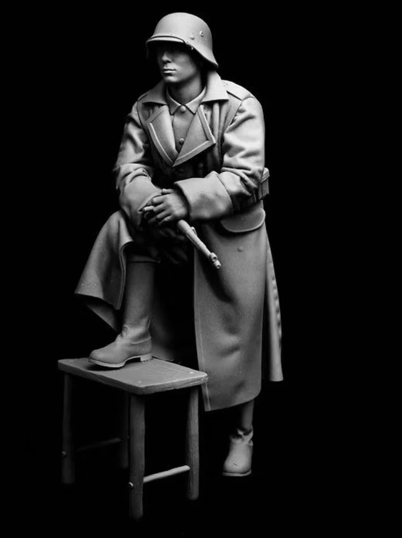 

1/16 Scale 120mm DieCast Resin Figure Model Kit WWII German Wehrmacht (2 Heads) Miniature Toys Unassembled Unpainted DIY Diorama